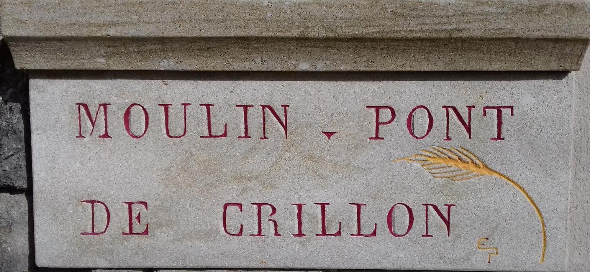 Gite Pont De Crillon Buitenkant foto